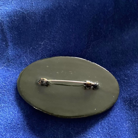 Vintage Lacquer Russian Brooch - Picture 6 of 6